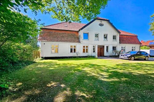 Fronansicht - 12 Zimmer Mehrfamilienhaus, Wohnhaus in Eckernförde