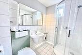 Badezimmer - Etagenwohnung mit 64,00 m² in Reinbek zum Kaufen
