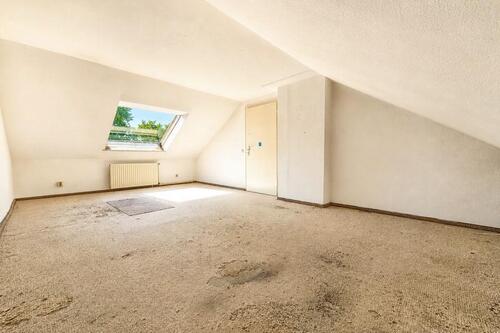 Ausgebautes Dachgeschoss mit viel Platz - 