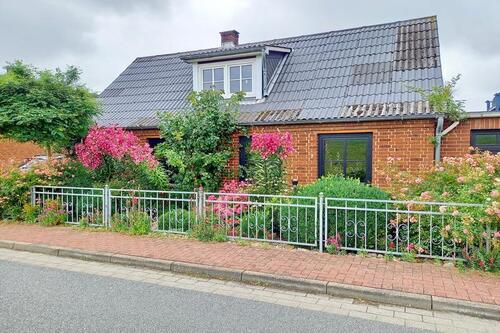 Hauptbild - 3 Zimmer Einfamilienhaus zum Kaufen in Neufeld