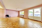 Helles Wohnzimmer - Etagenwohnung mit 153,00 m² in Hohenlockstedt zum Kaufen