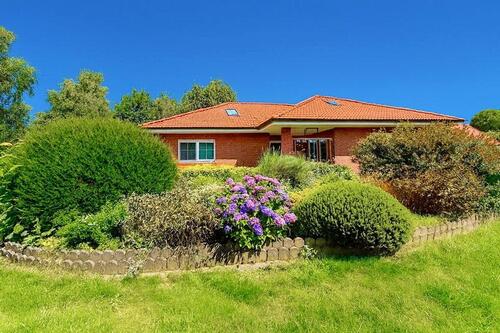 Hauptbild - 5 Zimmer Einfamilienhaus zum Kaufen in Stade