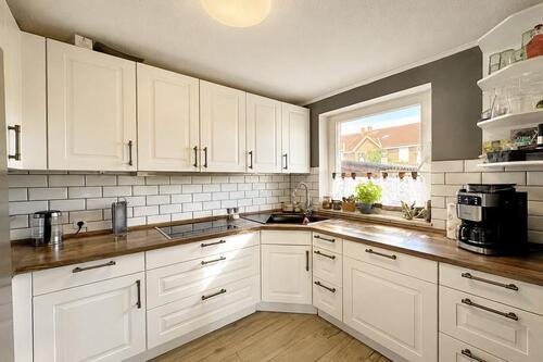 Küche im Landhausstil - Reihenendhaus mit 101,00 m&sup2; in Henstedt-Ulzburg zum Kaufen