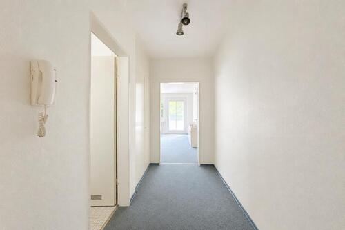 Flur - Etagenwohnung mit 32,00 m&sup2; in Halstenbek zum Kaufen