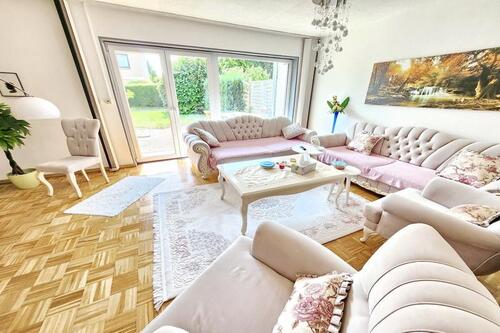 Helles Wohnzimmer - 
