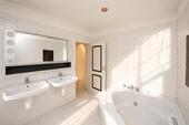Modernes Badezimmer - 