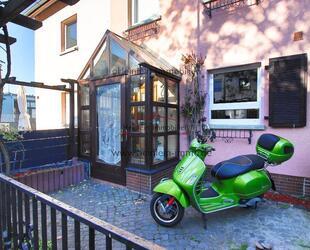 Charmantes Reihenmittelhaus 5 ZKBB* tgl.Badezimmer* kleiner Garten* Gartenhütte* Frankfurt-Gallus