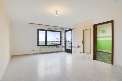 Foto - 2 ZKBB* Fernsicht* Wannenbad* Aufzug* 9.OG * TG-Stellpl.* Süd-Balkon* GriesheimHochhäuser