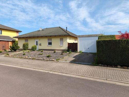 Ansicht - 3 Zimmer Bungalow zur Miete in Magdeburg