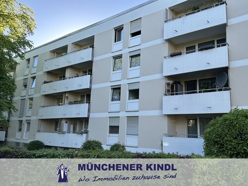 Hausansicht - 2 Zimmer Etagenwohnung zum Kaufen in München