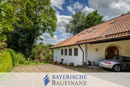 *HAUSEINGANG* - 5 Zimmer Villa in Starnberg