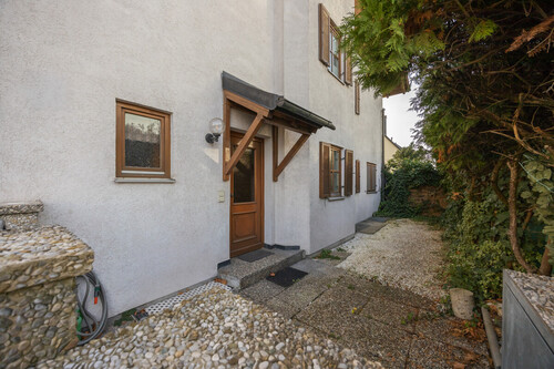 Eingang - 5 Zimmer Mehrfamilienhaus, Wohnhaus zum Kaufen in München