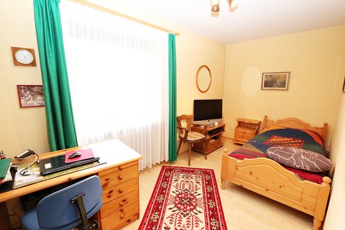 Arbeits-Gäste-Kinder_Zimmer - 