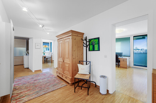 Diele - 4 Zimmer Maisonettenwohnung zum Kaufen in München