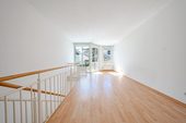 Wohnzimmer - 2 Zimmer Maisonettenwohnung in München
