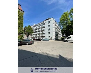 Mitten in der Au - Frei 2 Zimmer Wohnung - München