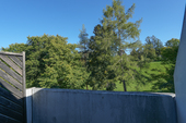 kleinerer Balkon mit Aussicht - 3 Zimmer Etagenwohnung in München