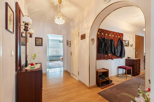 Flur - 4 Zimmer Etagenwohnung zum Kaufen in München
