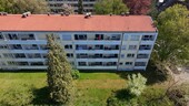 Gebäuderückseite - 24 Zimmer Mehrfamilienhaus, Wohnhaus in München