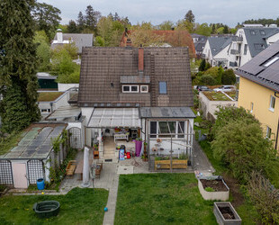 Großzügiges, ca. 967 qm Grundstück mit Altbestand in bester Lage von Waldtrudering - München