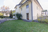 Wohnung ansicht von garten - 2 Zimmer Terrassenwohnung zum Kaufen in München