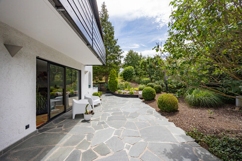 Terrasse - 9 Zimmer Mehrfamilienhaus, Wohnhaus zum Kaufen in Otterfing