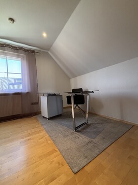 Büro oder Kinderzimmer im OG - 