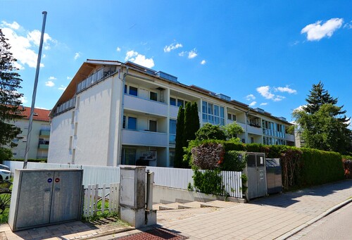 Haus_Vorderseite - 3 Zimmer Etagenwohnung zum Kaufen in Germering