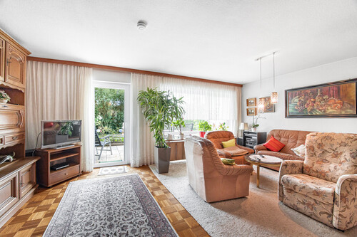 Wohnzimmer - 6.5 Zimmer Reihenendhaus in Baldham