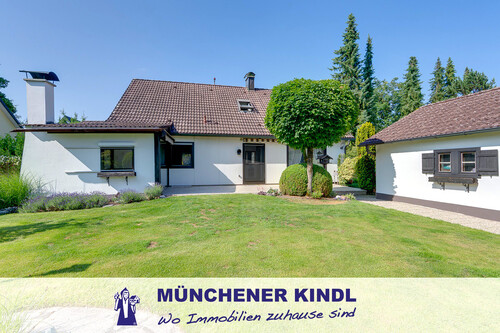 Hausansicht - EFH in ruhiger Lage mit Potenzial für individuelle Gestaltungsmöglichkeiten
