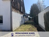 Zufahrt hinteres GS - Grundstück in München