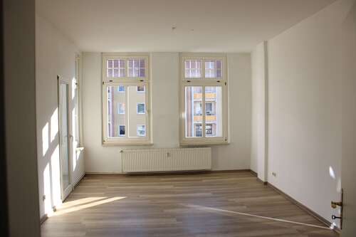 Wohnzimmer - 3 Zimmer Appartement zur Miete in Magdeburg