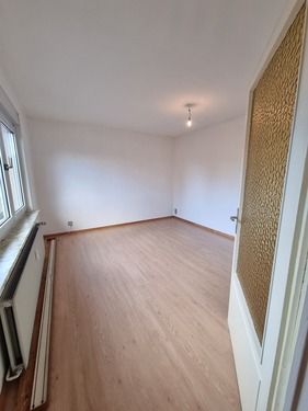 Schlafzimmer - 7 Zimmer Etagenwohnung in Alfeld