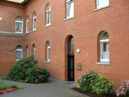 Ständehausstr. 4 - 2 Zimmer Dachgeschoßwohnung zur Miete in Alfeld