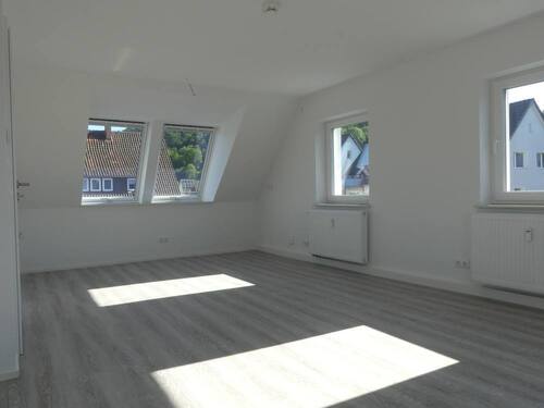 Wohnzimmer - 2 Zimmer Dachgeschoßwohnung in Alfeld