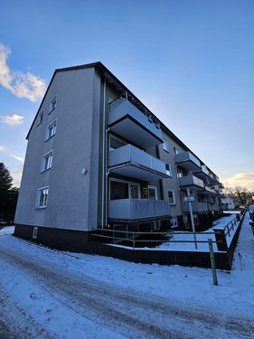 Hausansicht - 4 Zimmer 4- Zimmerwohnung zur Miete in Alfeld