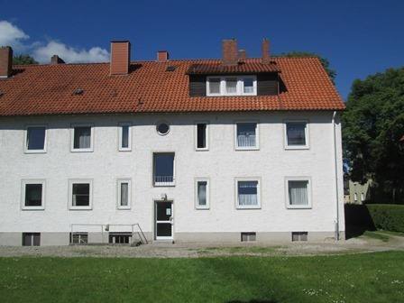 Kaiser-Wilhelm-Str. 15a - Endlich im Erdgeschoss wohnen! - 409,00&nbsp;EUR Kaltmiete, 3 Zimmer Erdgeschoßwohnung - ca.&nbsp; 65,47&nbsp;m&sup2;&nbsp;Wohnfl&auml;che