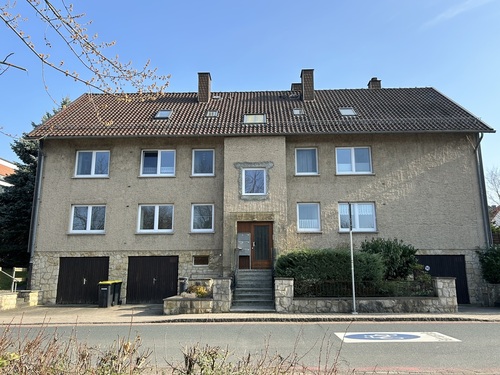 Hausansicht - Helle 3-Zimmer-Wohnung mit Terrasse!