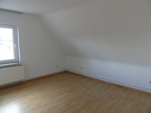 Zimmer - 3 Zimmer Dachgeschoßwohnung in Alfeld