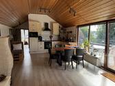 Wohnraum mit offener Küche - Dachgeschoßwohnung mit 66,00 m² in Roetgen zur Miete