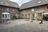 Innenhof - *** WEDOW *** Charmante Maisonettewohnung mit Terrasse im Innenhof