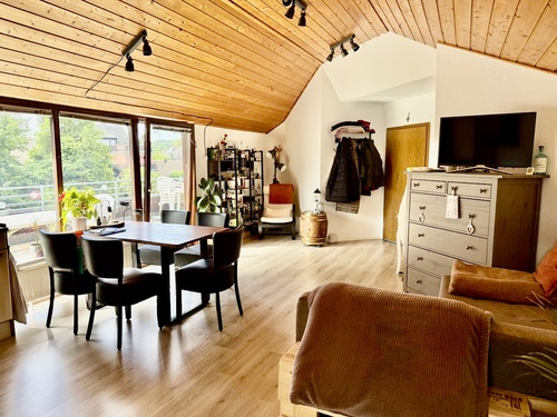 Wohnraum mit offener Küche - Dachgeschoßwohnung mit 66,00 m&sup2; in Roetgen zum Kaufen