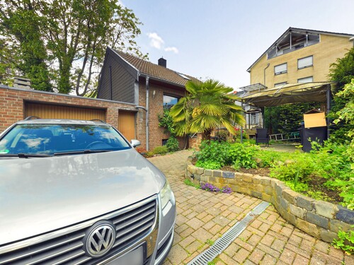 Carport - 3 Zimmer Einfamilienhaus zum Kaufen in Herzogenrath