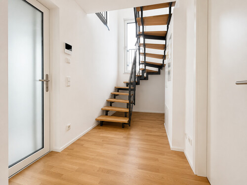 Flur - 2.5 Zimmer Maisonettenwohnung in Düsseldorf