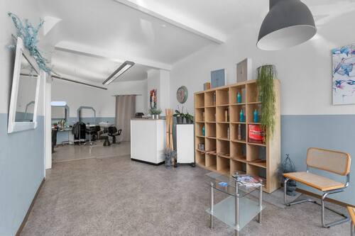 H131A Friseursalon - 