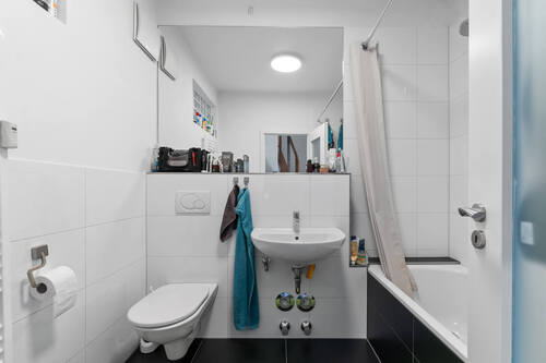 H131A Badezimmer 1. OG - 