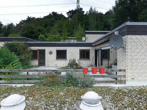 Terrasse - *** WEDOW *** Einfamilienhaus in Herzogenrath: Waldrandlage mit Terrasse und Blick auf die Burg
