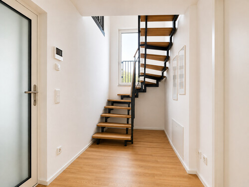 Treppe zum Wohn-Essbereich - 