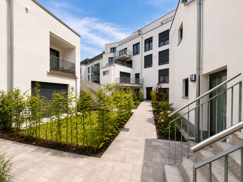 Innenhof - 3 Zimmer Maisonettenwohnung zur Miete in Düsseldorf