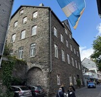 Zur Miete in Monschau: Stilvolle Stadtwohnung mit Flair!